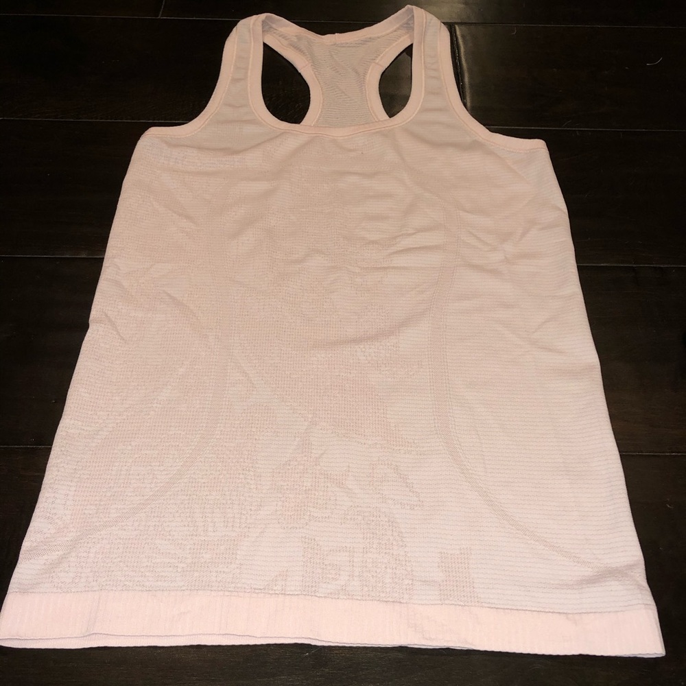 Lululemon Swiftly Tech Racerback 4 pink paisley